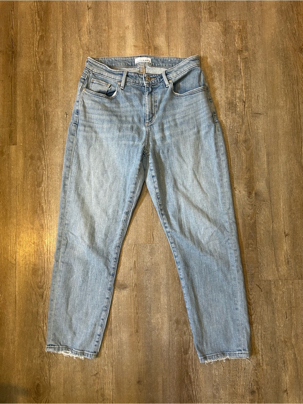 Womens 6 LOFT The Curvy Super Soft Girlfriend Denim Light Wash Jeans